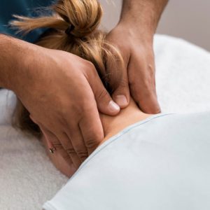 Ajurwedyjski masaż głowy Shirodhara