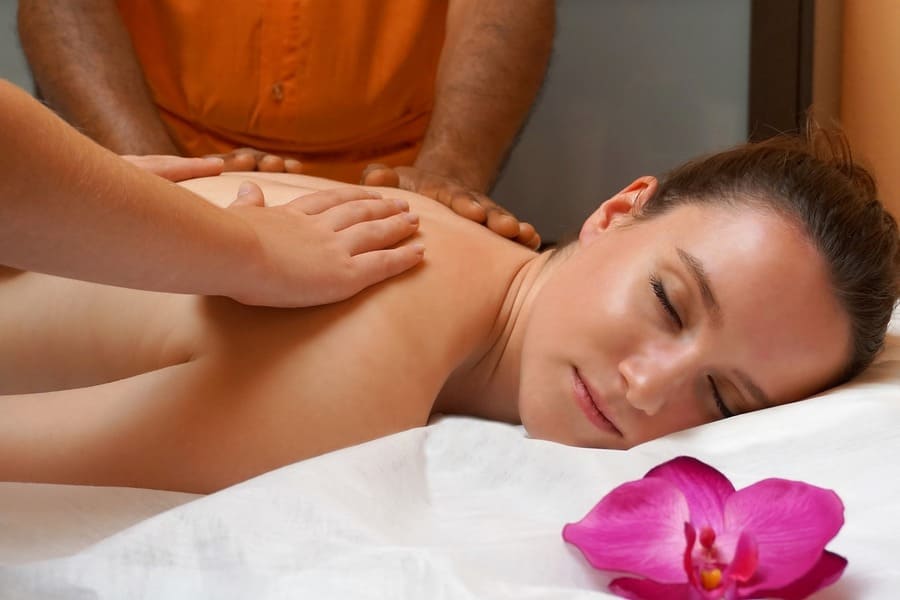 Korzyści płynące z masażu relaksacyjnego